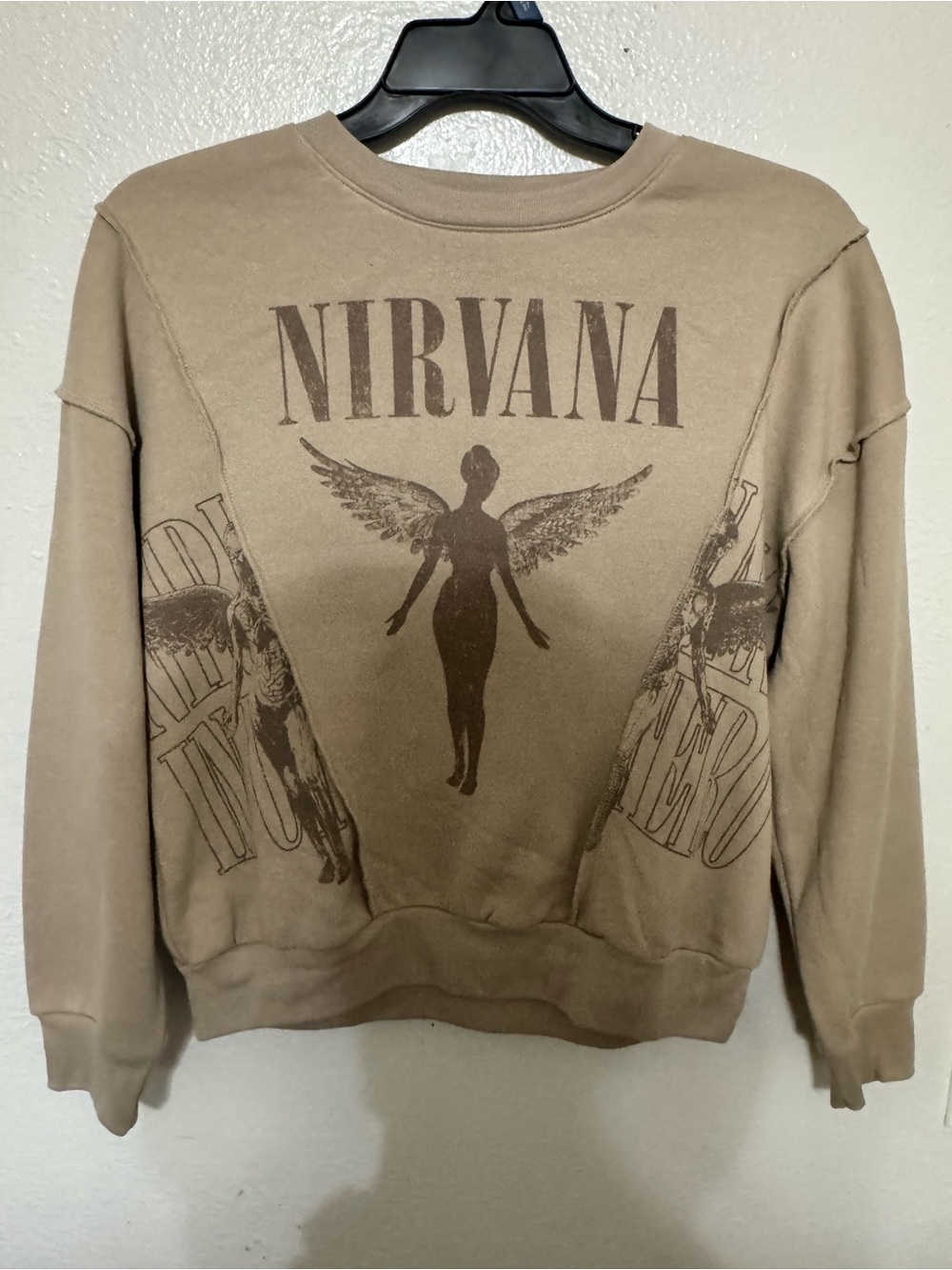 Nirvana Women’s Long Sleeve Sweater Size XS